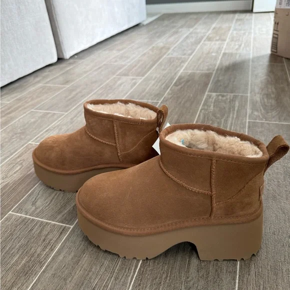 Cozy Tan Platform Ankle Boots - Picture 1 of 6